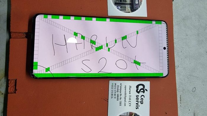Samsung S20 Plus Cam Değişimi