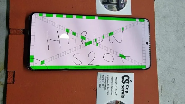 Samsung S20 Plus Cam Değişimi